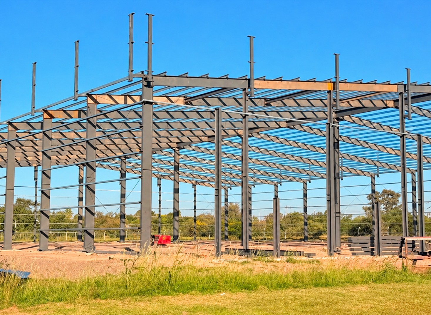Intervención industrial y estructura metálica MADIFA